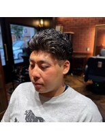 ハナテンベース(HANATEN BASE)&nbsp;大人メンズのオールバックパーマ_バーバースタイル