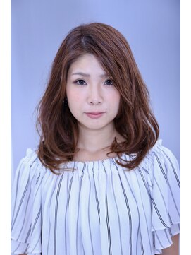 ラグノ(RAGNO) 透け感カラーと毛先のワンカールがもたらすイノセントミディ