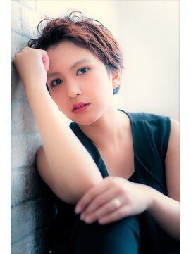 ソア 武蔵小杉(SOAR) 刈り上げ女子セシルカットグラボブ金髪ショートマッシュショート