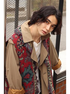 ブークル(boucle) かき上げヘア ミディアム緩めスパイラルパーマ