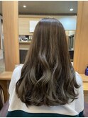 オリーブブラウン