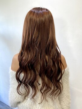 フツーロ 栄(FUTURO) ＃ブラウン＃艶髪＃巻き髪