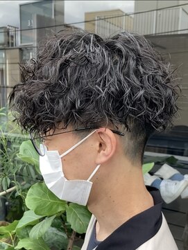 ラヴィズムバイフィフス(LUVISM by fifth) ツイストスパイラルパーマツーブロックメンズマッシュパーマ