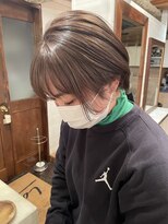 ラレイ(Lalei) 【白岩】ショートボブ/赤味消しカラー/オリーブベージュ