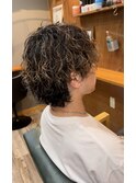 メンズミディアムウルフメンズパーマツイストスパイラルパーマ