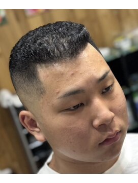 ピシャッとニ代目銀二郎 パンチパーマ