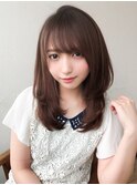 小顔顔まわりカット大人可愛い流し前髪ミディアムレイヤーカット