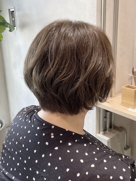 リコ(Lico) ミニボブ×オリーブベージュ