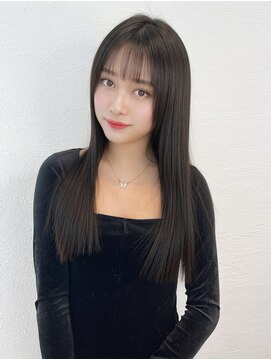 オーロ(ORO) ■暗髪ぱっつんストレート/韓国ヘア　大阪豊中