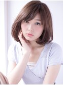 手櫛でまとまる斜めバング/ふんわりボブ