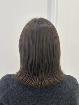 モア 岡崎(more) 肩ボブとオリーブブラウン