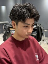 ハイプ(HYPE)&nbsp;フェザーパーマ/センターパート/シャドウパーマ/眉毛