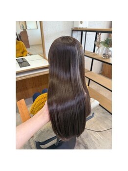 ソト(soto)の写真/落ち着きのある個室空間で日頃の疲れを癒すSalontimeを…♪大人女性特有の変化する髪の悩みに対応＊