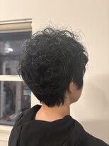 エニシ(Enishi) 癖毛を生かしたカーリースタイル