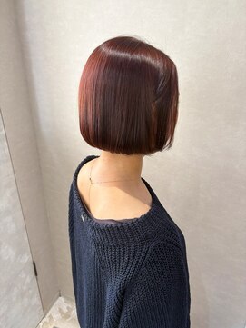 エストレーラ(estrela) 『estrela』　小顔丸み艶ボブスタイル