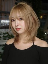 サンクプロジェクト(cinq PROJECT)&nbsp;小顔見せミディアムレイヤー×ミルクティーベージュ＊