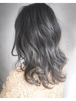 ヘアーアンドアトリエ マール(Hair&Atelier Marl)&nbsp;【Marlお客様スタイル】グレージュカラーの無造作セミディ♪