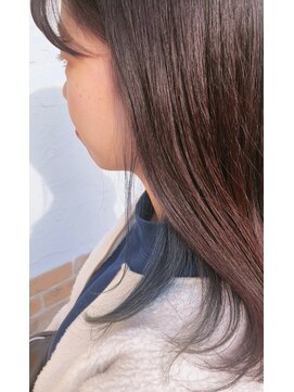 ヘアーメイク ラウラ(Hair+Make RauRa) ブルーインナーカラー