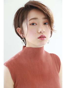 エクリ シセイドウ 麻布十番店(equri×SHISEIDO) 【麻布十番　アット】大人かわいい×質感ショート