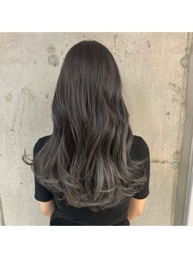 ラダ(Lada) グラデーション×ロング×ダークアッシュ