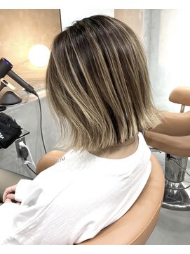 レックス 中野(rex) ハイライトバレイヤージュ/切りっぱなしエアリーミディ[中野