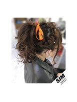 シム テンジン(hair & beaty SIM tenjin) 編み込みポニー