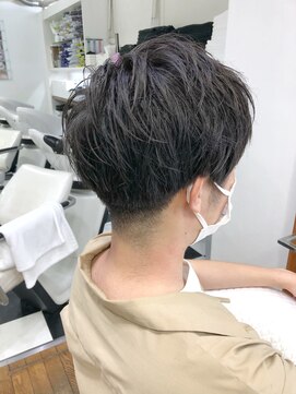 ヘッズ 本八幡店(HEADS) MEN'S HAIR センターパート ツイストスパイラル コンマヘア