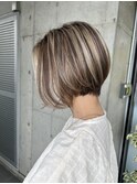 ハイライト バレイヤージュ ボブ ケアブリーチ