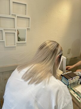 エクリ 麻布十番(equri) ホワイトバレイヤージュ