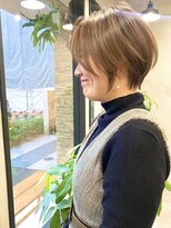 ボレロ(BOLERO)&nbsp;小顔ショート／ハイライトカラー