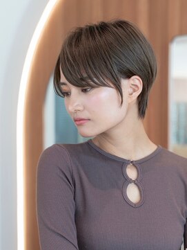 イオ 本厚木(io) 20代30代大人かわいい丸みショート似合わせカットフルバング小顔