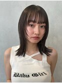 顔周りレイヤーカットくびれヘアミルクティーベージュカラー