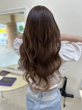 クラナ(clana) エクステでロングヘアー
