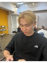 ツネ ヘアアンドヘッドスパ(TsuNE hair&head spa)&nbsp;ハイトーンセンターパート