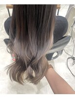 フェリア 渋谷(Feria)&nbsp;【Feria 渋谷】ハイブリーチグラデ×プラチナシルバー "Tsuyuki"