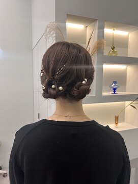 ミッシュバイアーバン(misch by urban.) お呼ばれツインヘアセットアレンジ