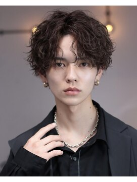 リップス 自由が丘(LIPPS) ツイストスパイラルセンターパート