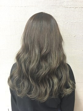 ラック 本厚木店(LUCK) 外国人風グレージュ☆