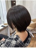 ショートボブ