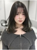 ミディアムレイヤーカット/オリーブグレージュ/顔周りカット