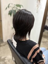 ヴィップルーム(viproom)&nbsp;ツヤ髪スタイルブルージュマッシュウルフイヤリングカラー