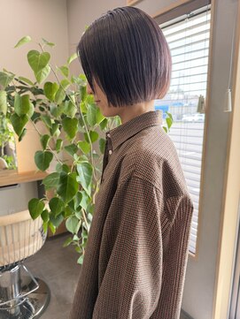コンネ(CONNE.) 透け感バイオレット&ボブヘア