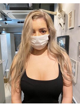 ジーナ(XENA) 『光』Milk tea white