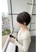 耳掛けショート ハイライトカラー アッシュ グレー