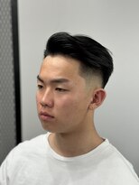 ヘアーラボ 樟葉(Hair Labo)&nbsp;長め サイドパート スキンフェード 南楠葉