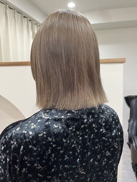 イチエ(icie) くすみベージュ