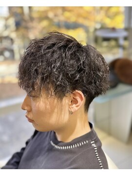 キングスベリーユナイテッド(Kingsbury United) ツイストスパイラルパーマ！【メンズ/府中/ツイスパ/パーマ】