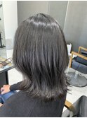 くびれレイヤー×ミディアムボブ