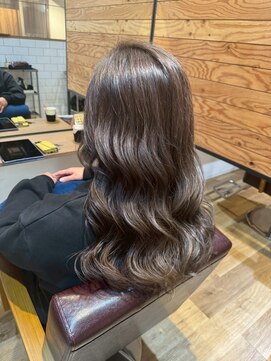 エンライズハナレ(en rise hanare) ロング/ハイトーン/ベージュ/ブラウンベージュ/セミロング