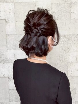 リサ グランシェ(RISA granche) ハーフアップ　お呼ばれヘア